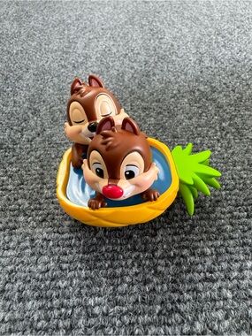 POP MART Disney CHIP 'N' DALE Fun-loving Brothers Series Pineapple Pool Figure